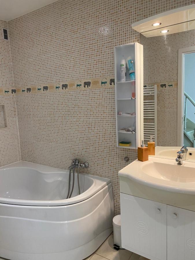 Vikarti Stay, A Lovely House With Incredible View Ντινάντ Εξωτερικό φωτογραφία